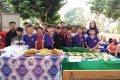Học sinh trải nghiệm làm gian hàng ẩm thực ngày 26/3