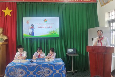 Hòa trong không khí những ngày tháng 10 lịch sử của dân tộc, thực hiện chương trình công tác Đội và phong trào Thiếu nhi, chiều ngày 06/10/2023, Liên đội trường TH Nguyễn Viết Xuân đã long trọng tổ chức Đại hội Liên đội năm học 2023-2024. Về dự Đại hội có anh Nguyễn Ngọc Cường Bí thư Đoàn xã Cư Bao và quý thầy cô giáo là anh chị phụ trách các chi đội cùng với các đội viên tiêu biểu đại diện cho đội viên trong toàn liên đội đã về dự đông đủ. Đại hội đã bầu BCH Liên đội năm học 2023- 2024 gồm 07 bạn. Các bạn là những đội viên tiêu biểu có phẩm chất đạo đức tốt, có năng lực hoạt động Đội và có tinh thần trách nhiệm cao trong mọi công việc. Đại hội Liên đội đã thành công tốt đẹp, hứa hẹn một năm học mới 2023-2024 với công tác Đội, phong trào thiếu nhi và hoạt động giáo dục ngoài giờ lên lớp thành công hơn nữa ??