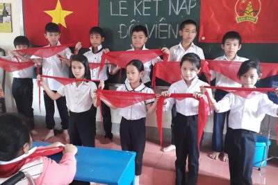 Kết nạp đội viên lớp 3